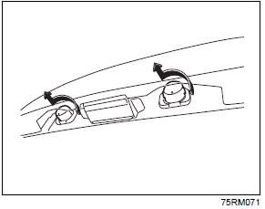 Suzuki Ignis. Auswechseln von Glühlampen