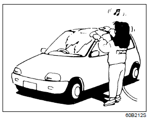 Suzuki Ignis. Reinigung des Fahrzeugs